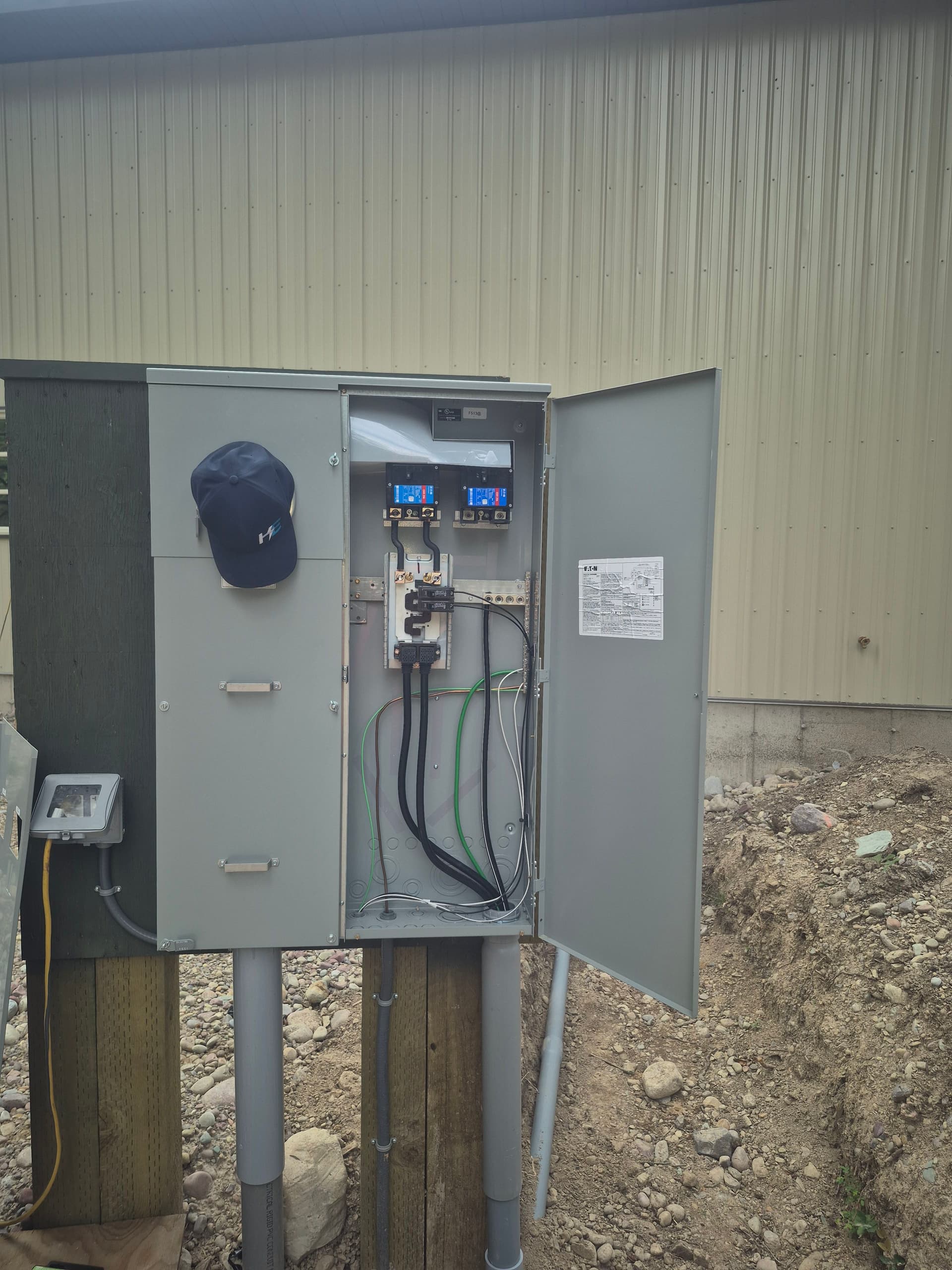 New & Efficient 320 Amp Meter Installation in a Custom Barndominium image